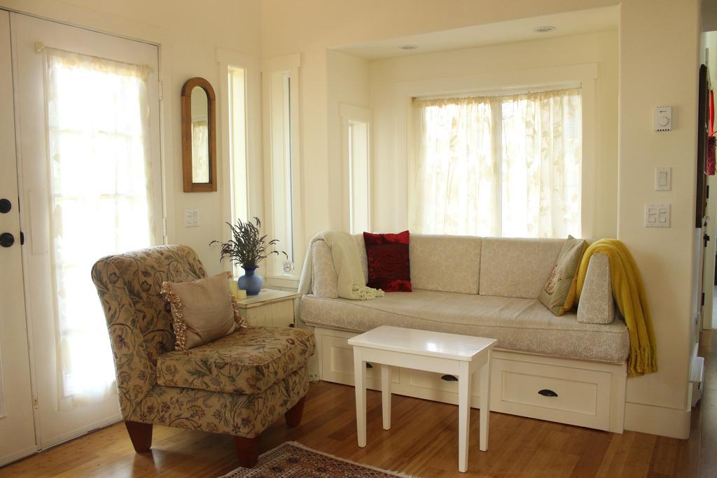 Ganges Thistle Dew Cottage חדר תמונה